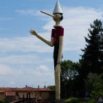 Pinoccio-staty i byn Collodi